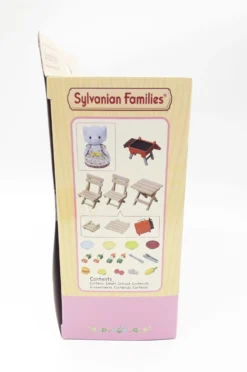 EPOCH Sylvanian Families 5640 Picknick Spielset Mit Elefanten Mädchen Miriam -Spielzeug Discounter EPOCH Sylvanian Families 5640 Picknick Spielset mit Elefanten M dchen Miriam 1 scaled